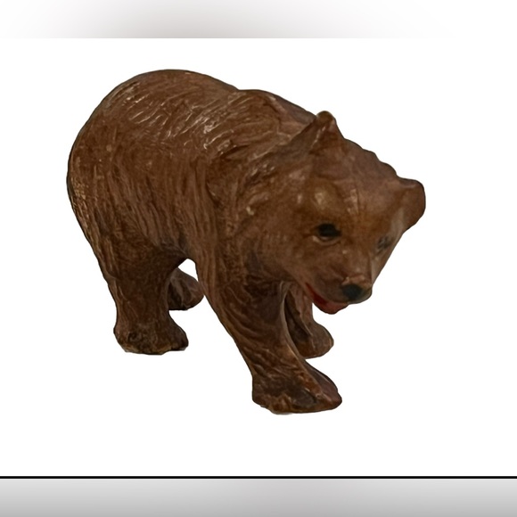 SOLD. Hand Carved Wooden Antique Vintage BEAR  Red Mouth - Picture 9 of 10